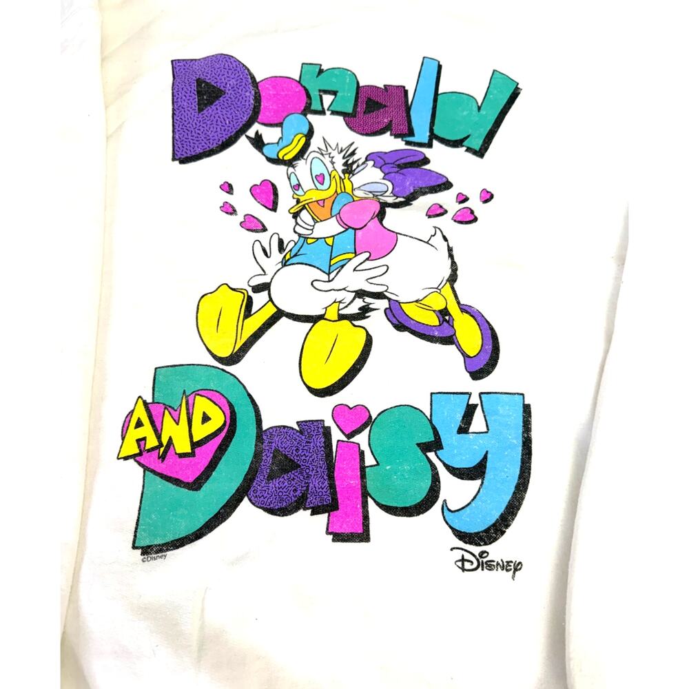 Junk Food Disney Donald Daisy Sweatshirt Women’s XL White Graphic Crewneck